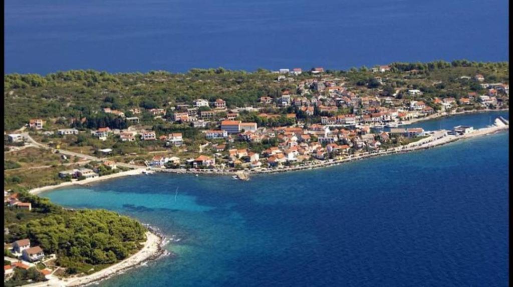 Antea, Hvar